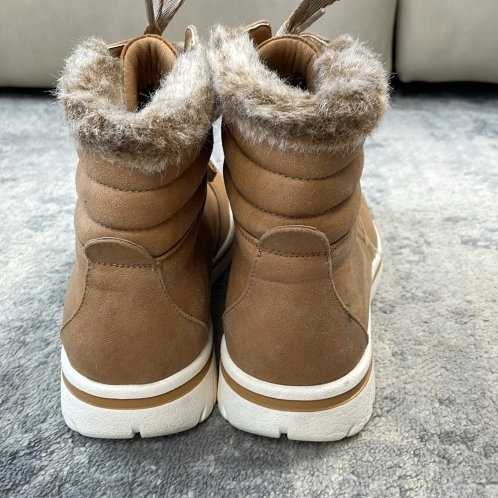 Cliffs by White Mountain Hallett Ankle Boot Bootie Hiking Winter Tan Sz 11W